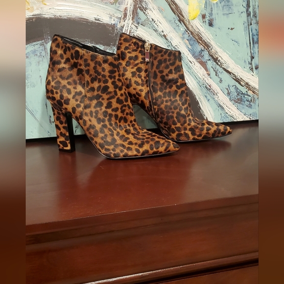Marc Fisher Shoes - Marc Fischer Women Mayaely Animal Print Calf Hair Zip Up Booties 6.5 NWOT.